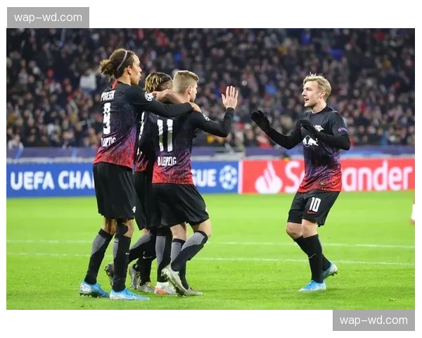 传统豪门小组赛战略重心转移 确保头名晋级避免提前遭遇强敌成优先选项